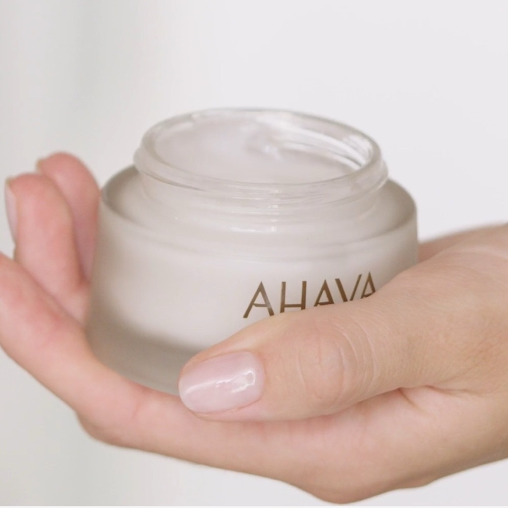 AHAVA Essential Day Moisturizer - for normal to dry skin - NIB 50 ml - Picture 2 of 5